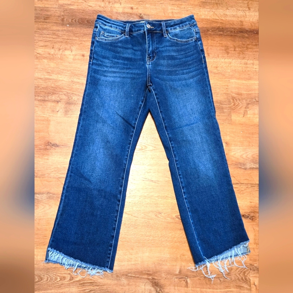 Lovervet size 29 / 9 cropped jeans